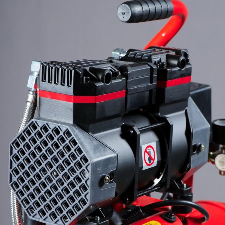 Компрессор безмасляный малошумный FUBAG Свободный Воздух (Free Air) 170/9/1.5 S в Петропавловске-Камчатском фото